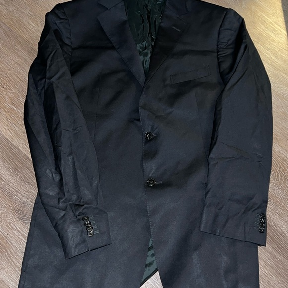 Z Zegna two button black blazer model 28QCG4. Outside VGUC inside GUC. 52L.